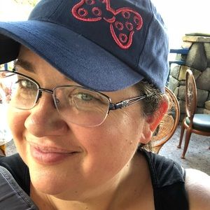 Meet your Posher, Alison